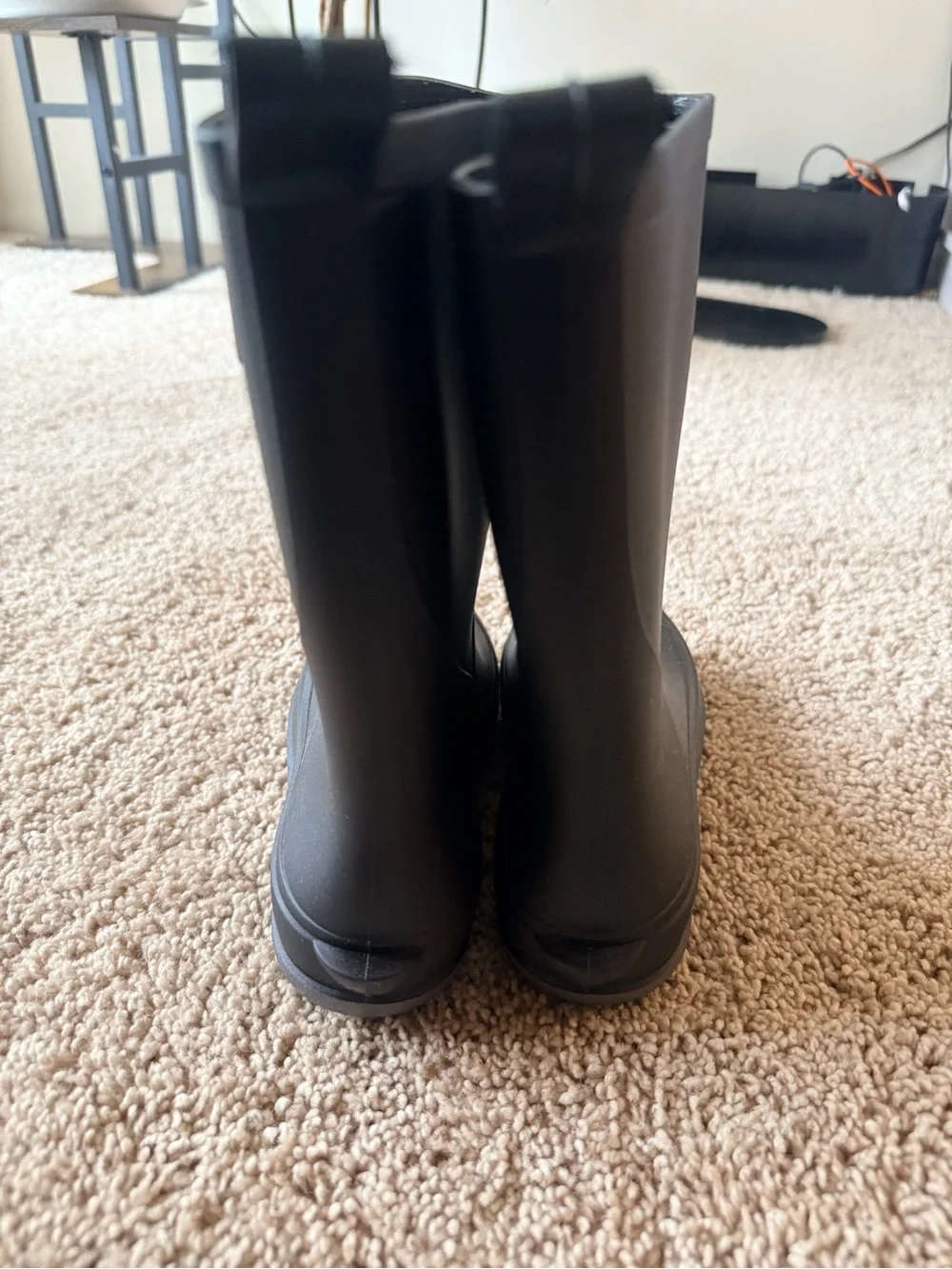 Kids Black Rubber Rain Boots - Classic Waterproof Boot Size 13 BRAND NEW